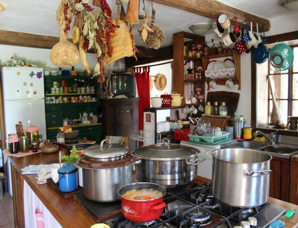 Гостьовий будинок Rural Tourism Family Ravlic Muzilovcica Екстер'єр фото
